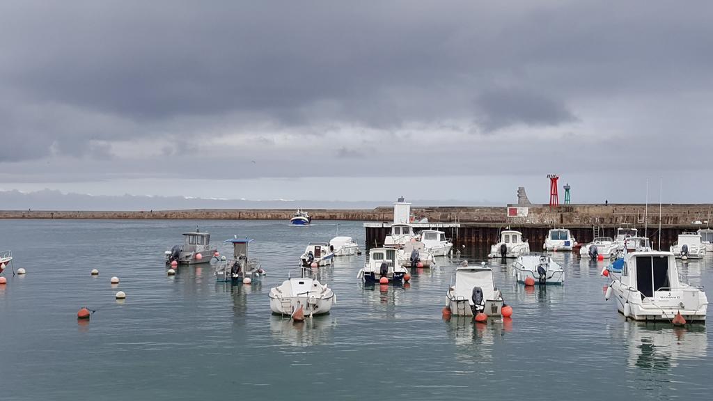 Hotel Le 6 3 Home Port En Bessin Exterior foto